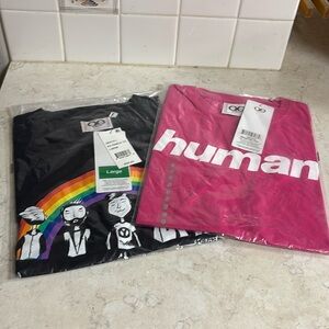 COPY - BUNDLE NWT QE TEES LARGE BLACK TEE/MAGENTA TEE SMALL